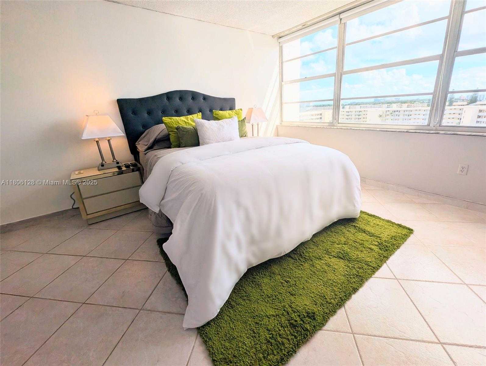Small Image of 18011 BISCAYNE BLVD #803, Aventura Number 16