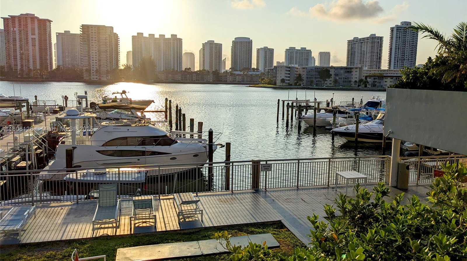 Small Image of 18011 BISCAYNE BLVD #803, Aventura Number 30