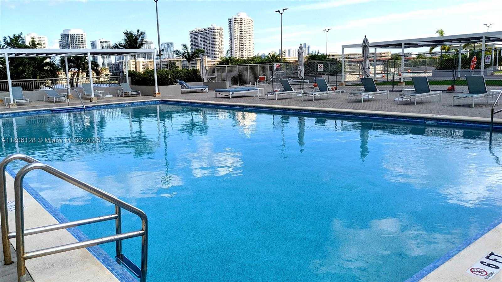 Small Image of 18011 BISCAYNE BLVD #803, Aventura Number 37
