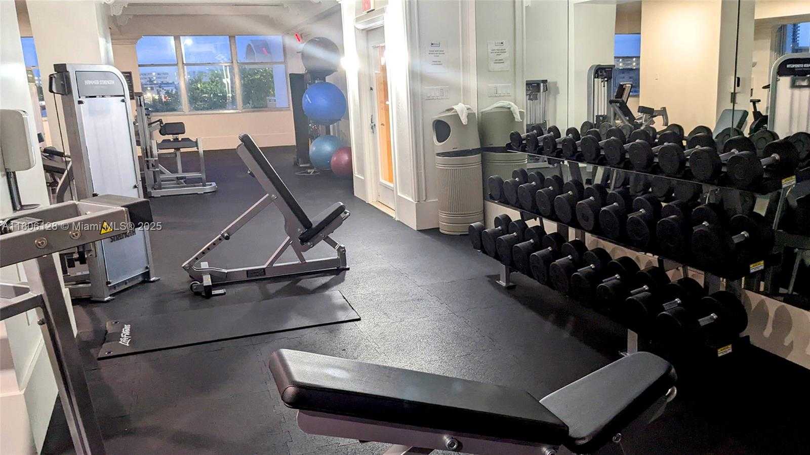 Small Image of 18011 BISCAYNE BLVD #803, Aventura Number 41