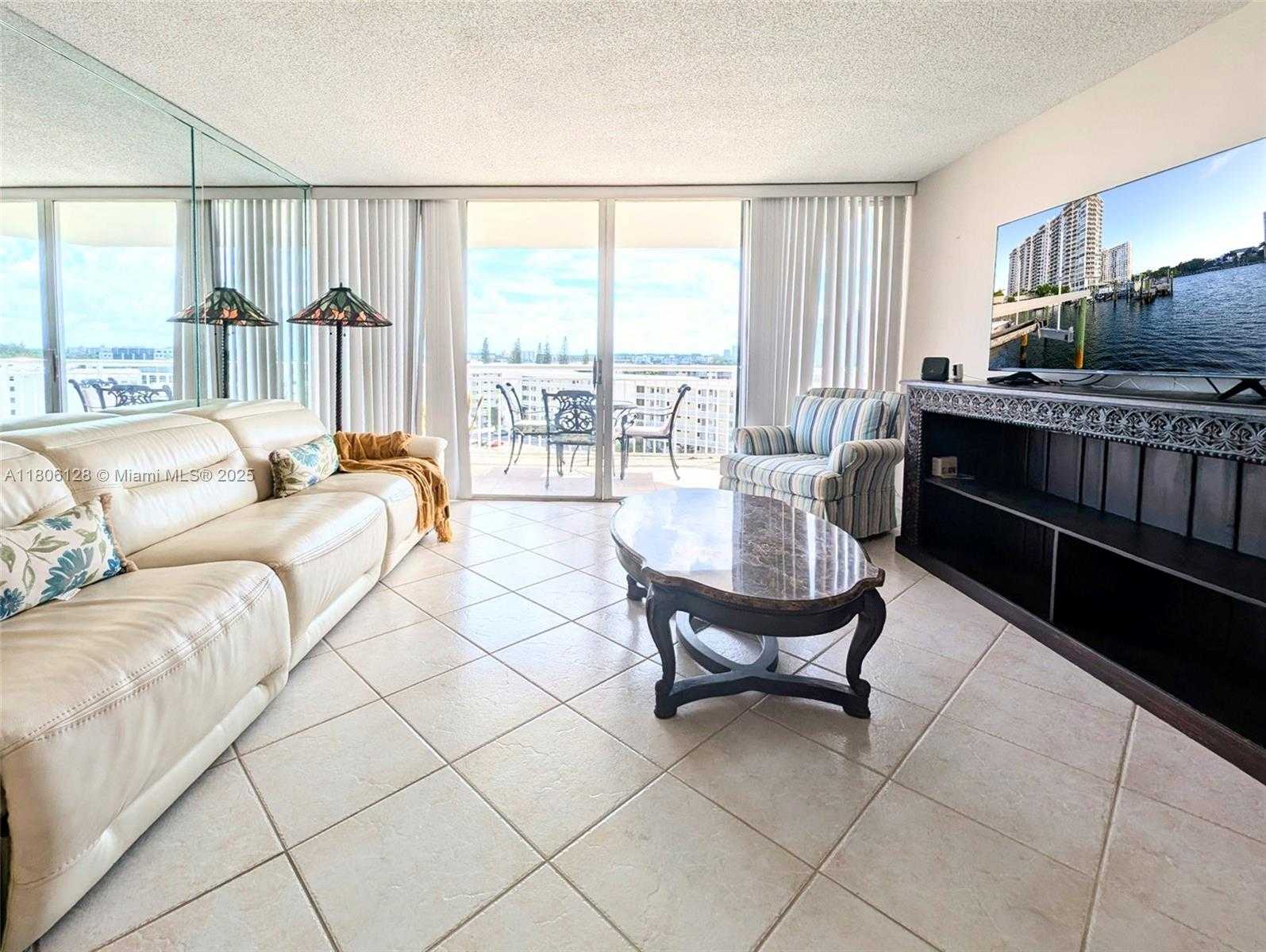 Small Image of 18011 BISCAYNE BLVD #803, Aventura Number 5