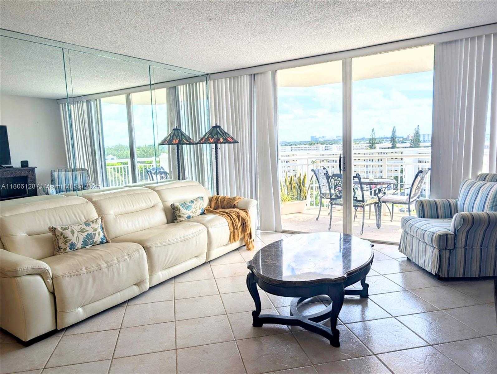 Small Image of 18011 BISCAYNE BLVD #803, Aventura Number 6