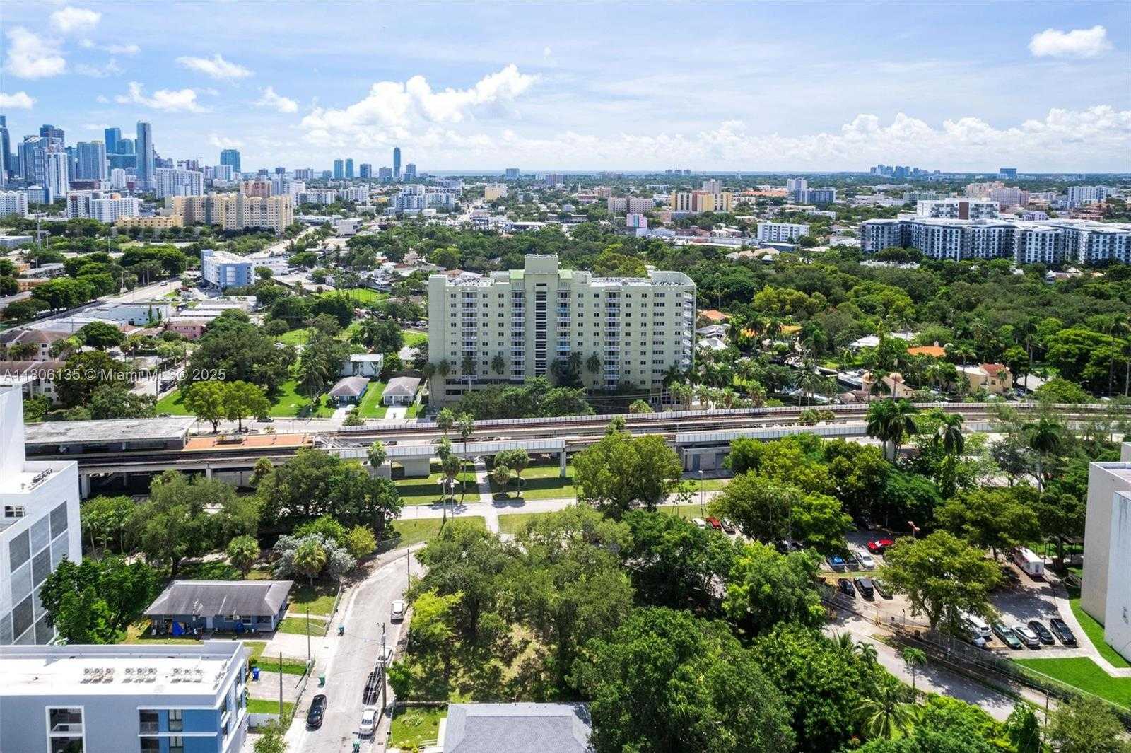 Small Image of 816 NORTH WEST 11TH ST #705, Miami Number 14