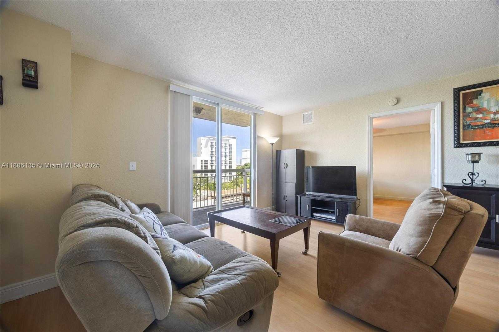 Small Image of 816 NORTH WEST 11TH ST #705, Miami Number 8