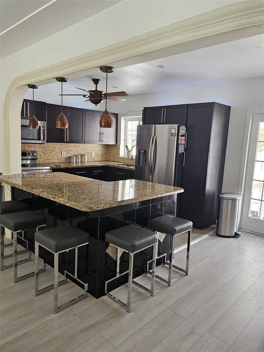 Small Image of 520 NORTH WEST 30TH AVE #520, Miami Number 11