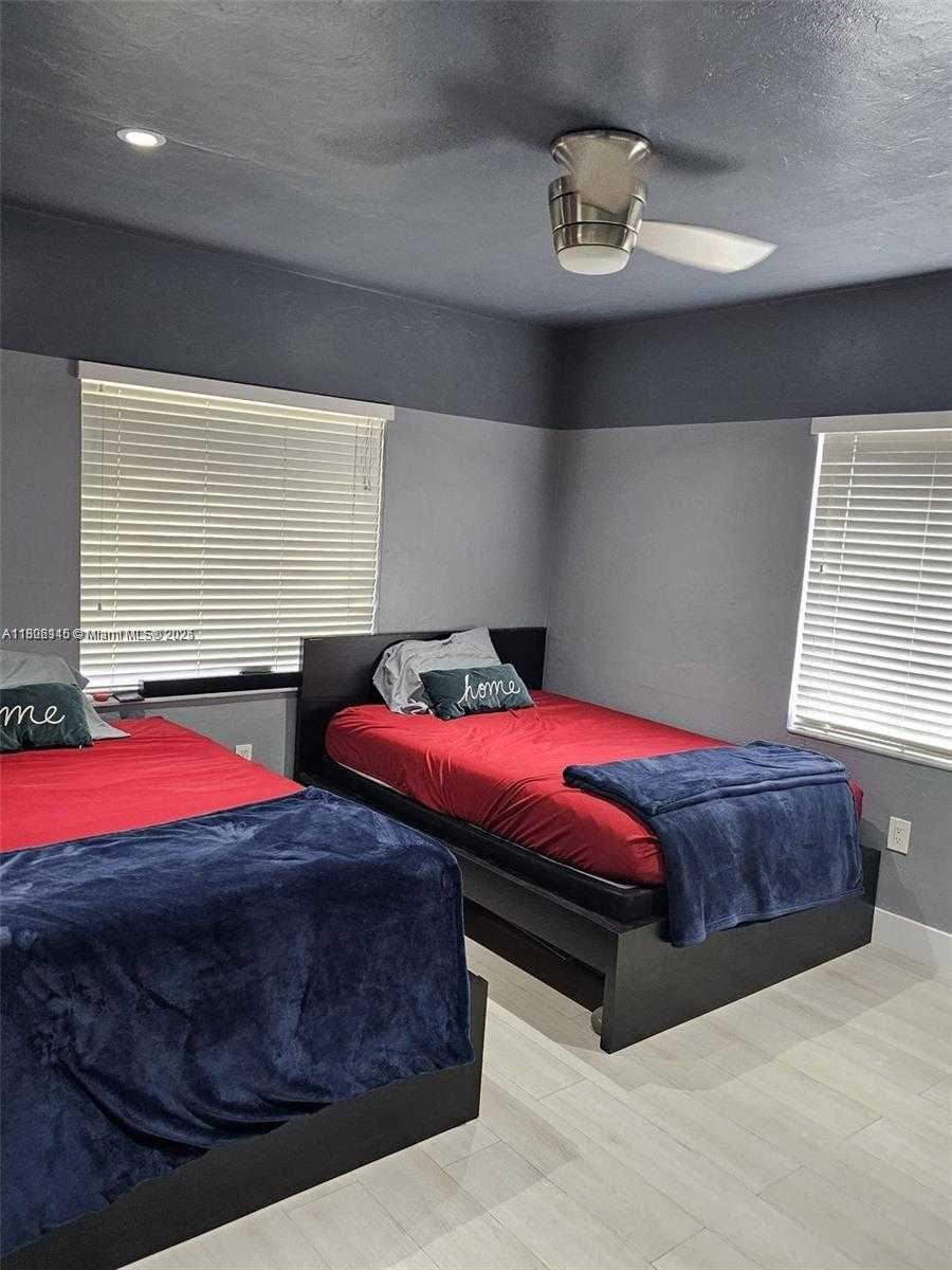 Small Image of 520 NORTH WEST 30TH AVE #520, Miami Number 17