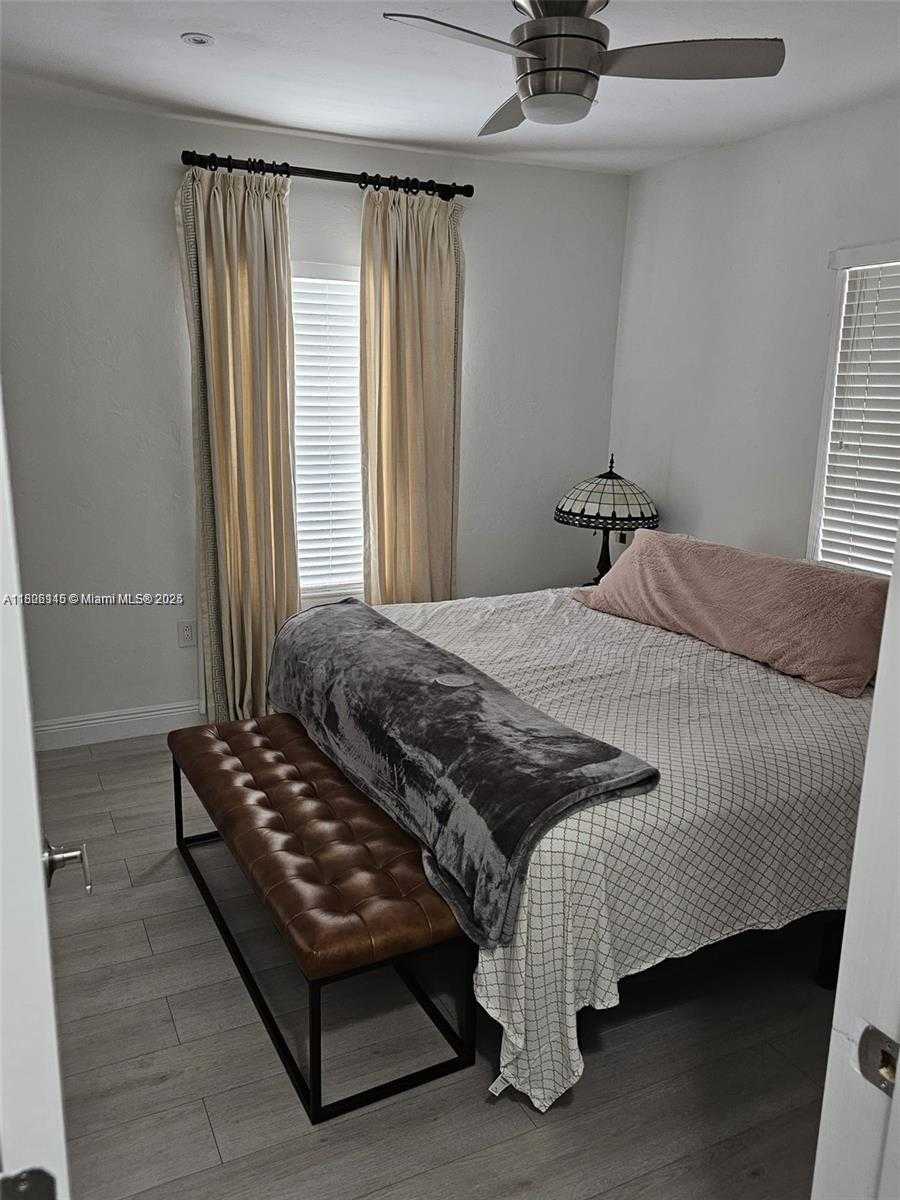 Small Image of 520 NORTH WEST 30TH AVE #520, Miami Number 21