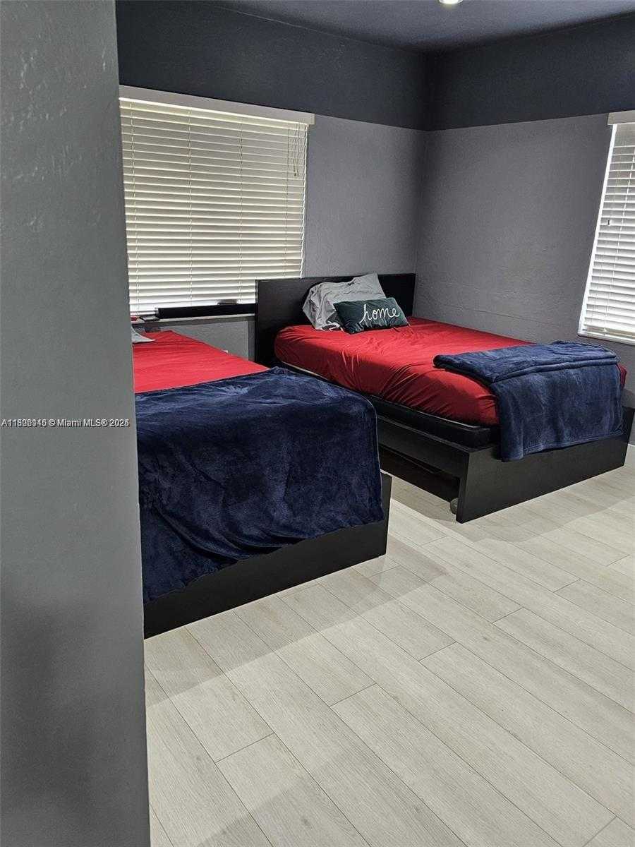 Small Image of 520 NORTH WEST 30TH AVE #520, Miami Number 27