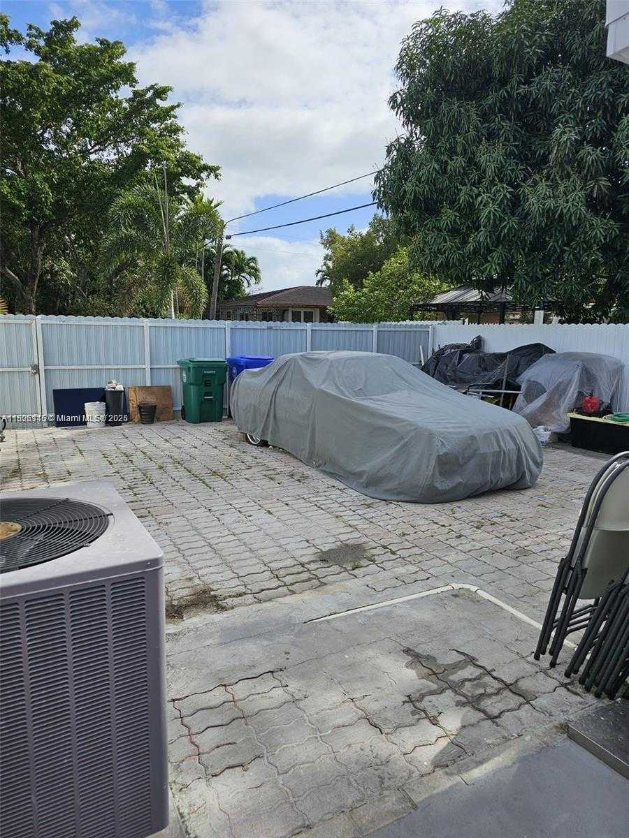 Small Image of 520 NORTH WEST 30TH AVE #520, Miami Number 31