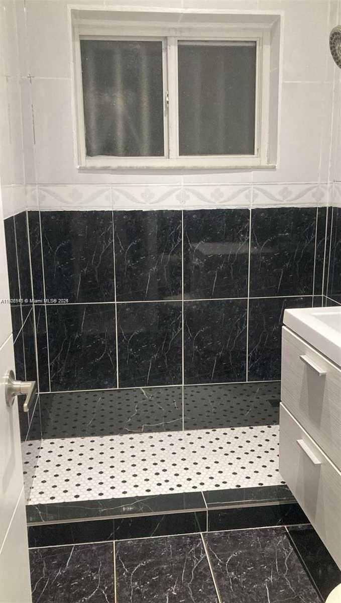 Small Image of 520 NORTH WEST 30TH AVE #520, Miami Number 6