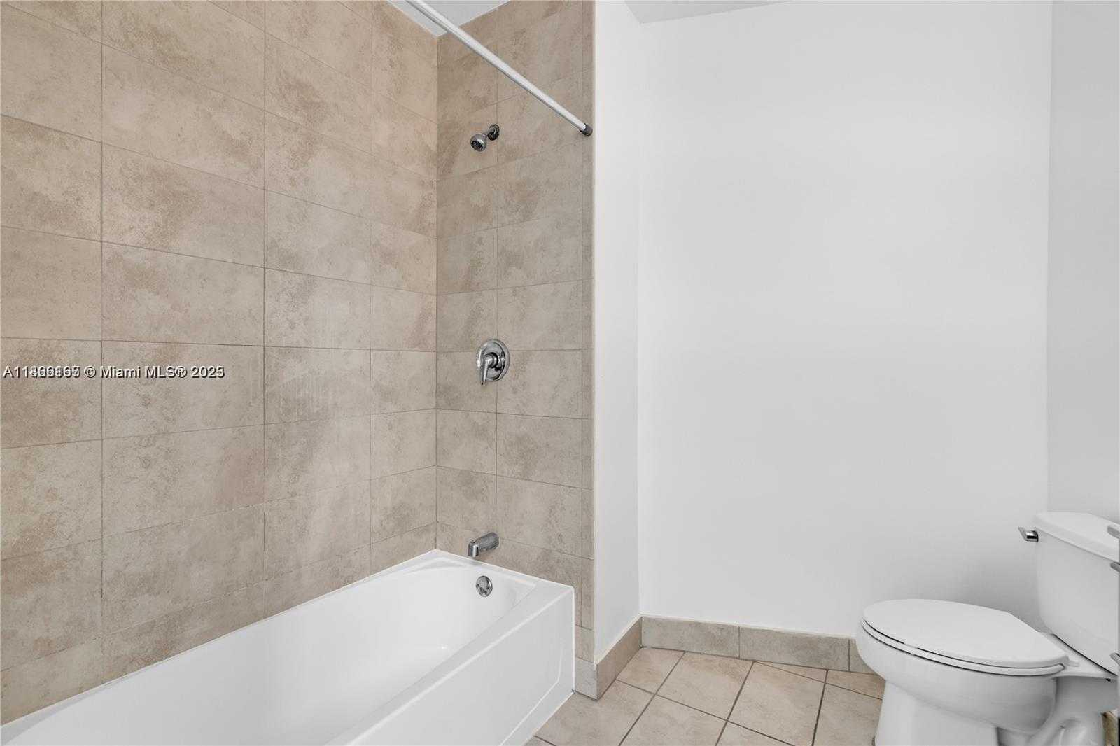 Small Image of 1900 NORTH BAYSHORE DR #516, Miami Number 11