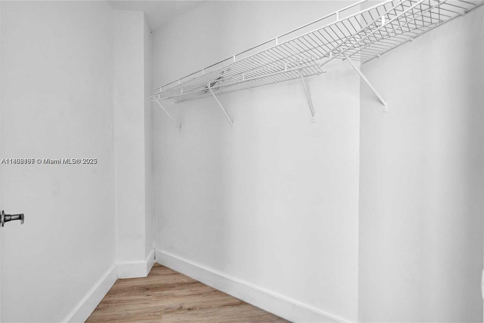 Small Image of 1900 NORTH BAYSHORE DR #516, Miami Number 12