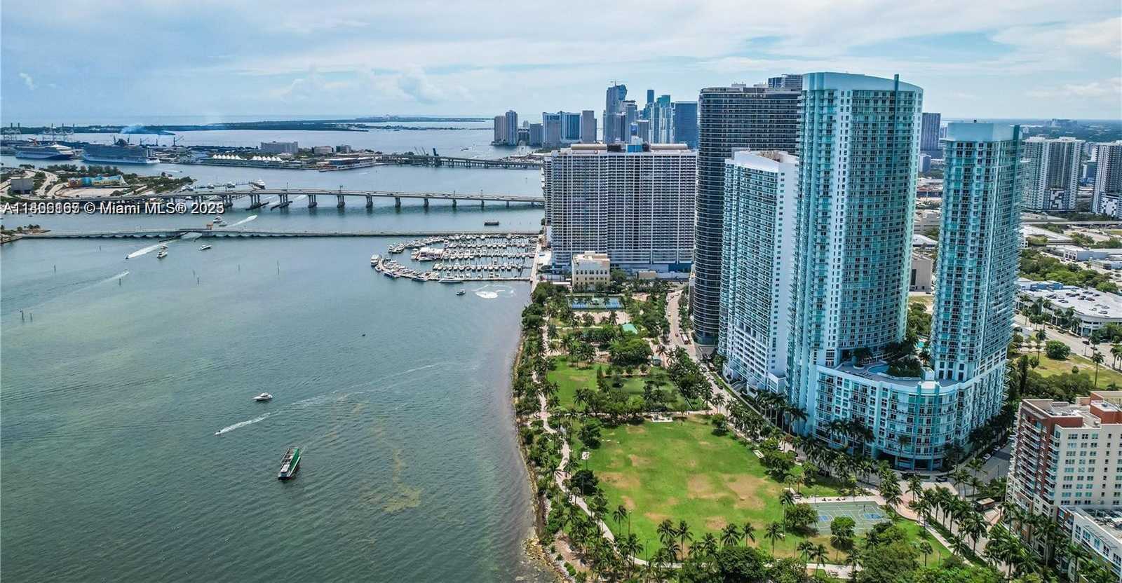 Small Image of 1900 NORTH BAYSHORE DR #516, Miami Number 14