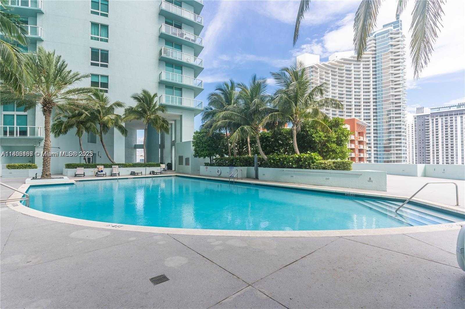 Small Image of 1900 NORTH BAYSHORE DR #516, Miami Number 15