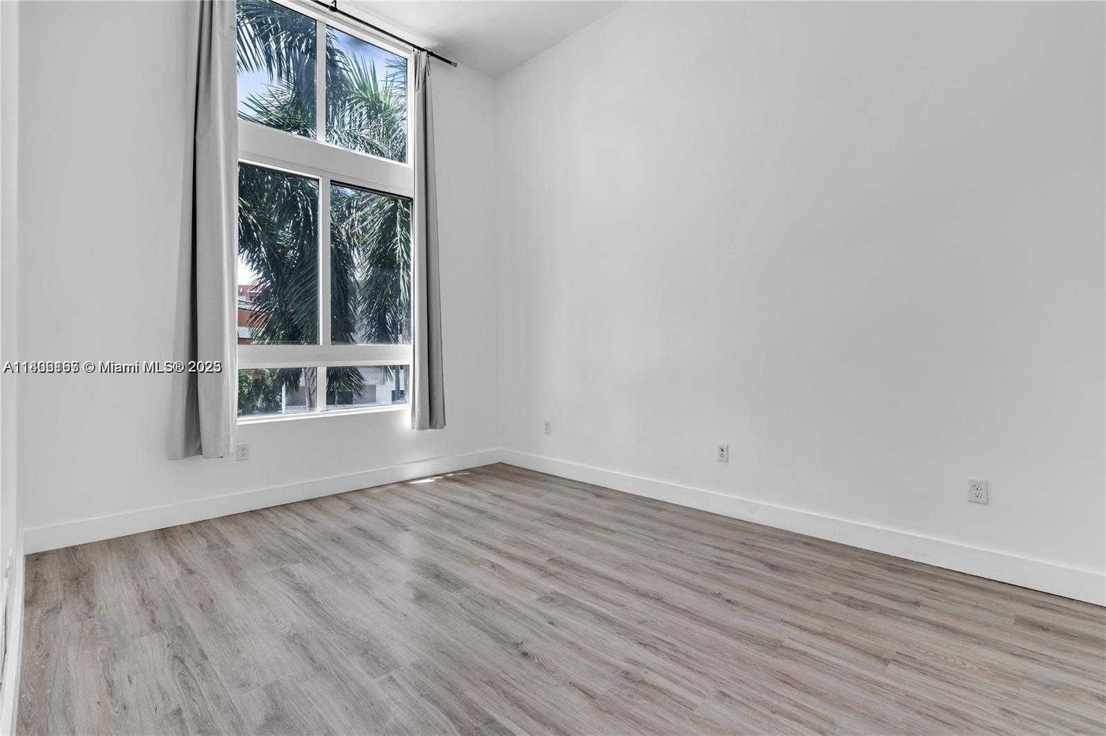 Small Image of 1900 NORTH BAYSHORE DR #516, Miami Number 5