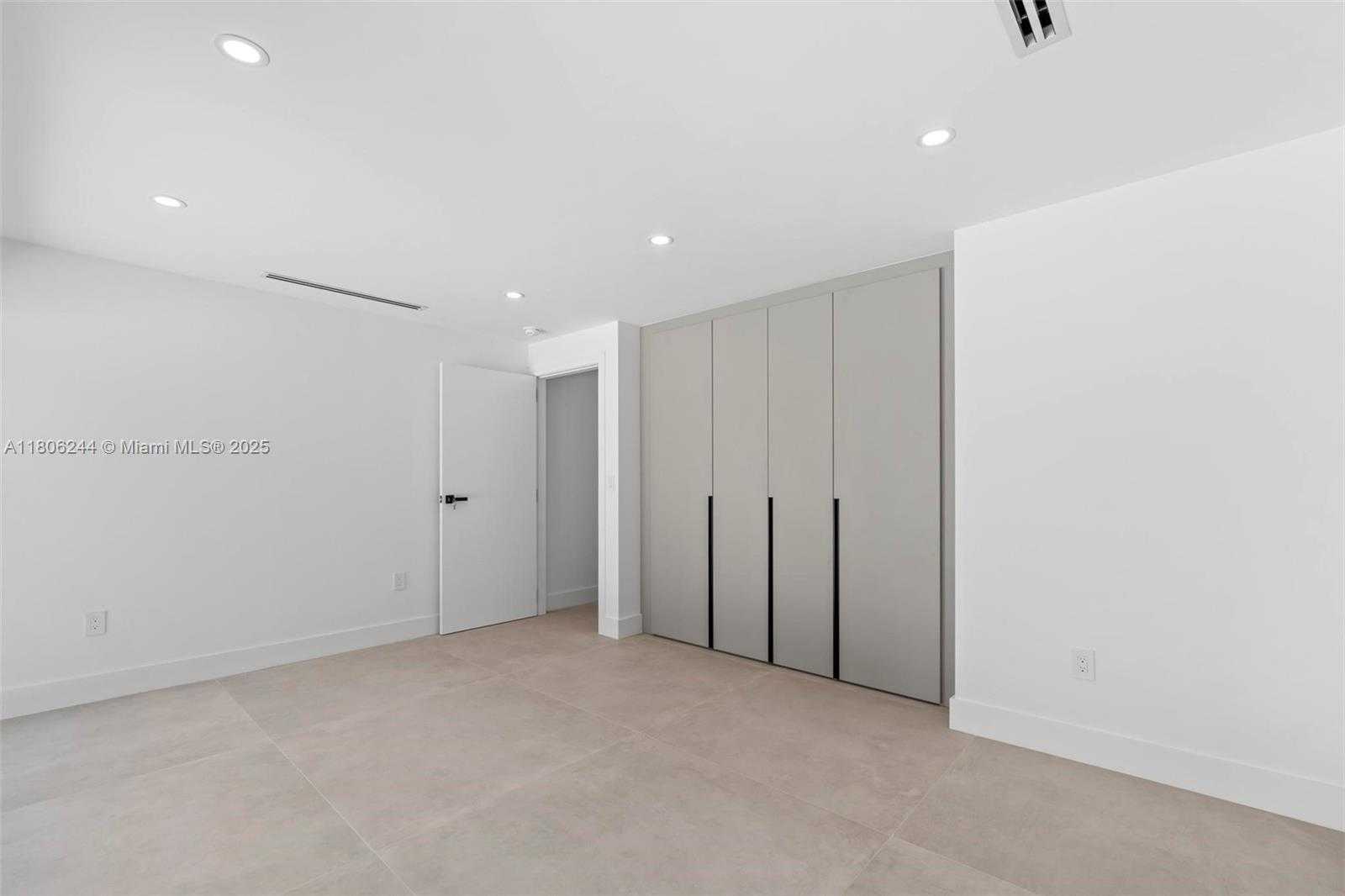 Small Image of 7530 SOUTH WEST 134TH ST, Pinecrest Number 34
