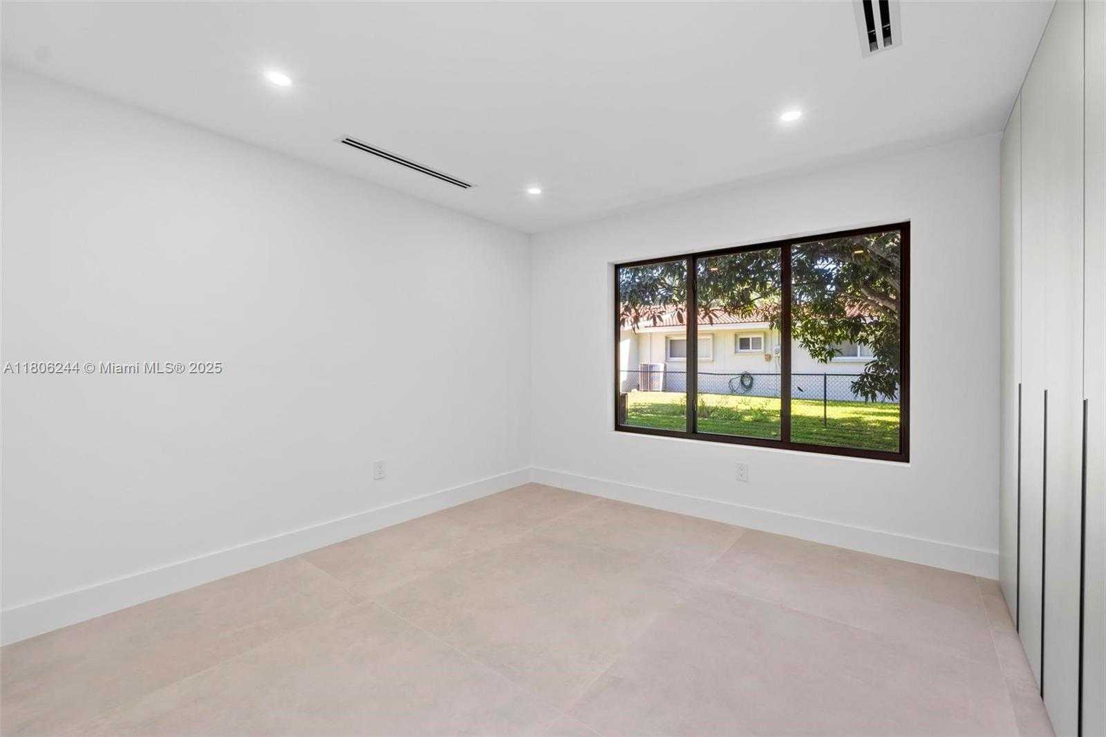 Small Image of 7530 SOUTH WEST 134TH ST, Pinecrest Number 36