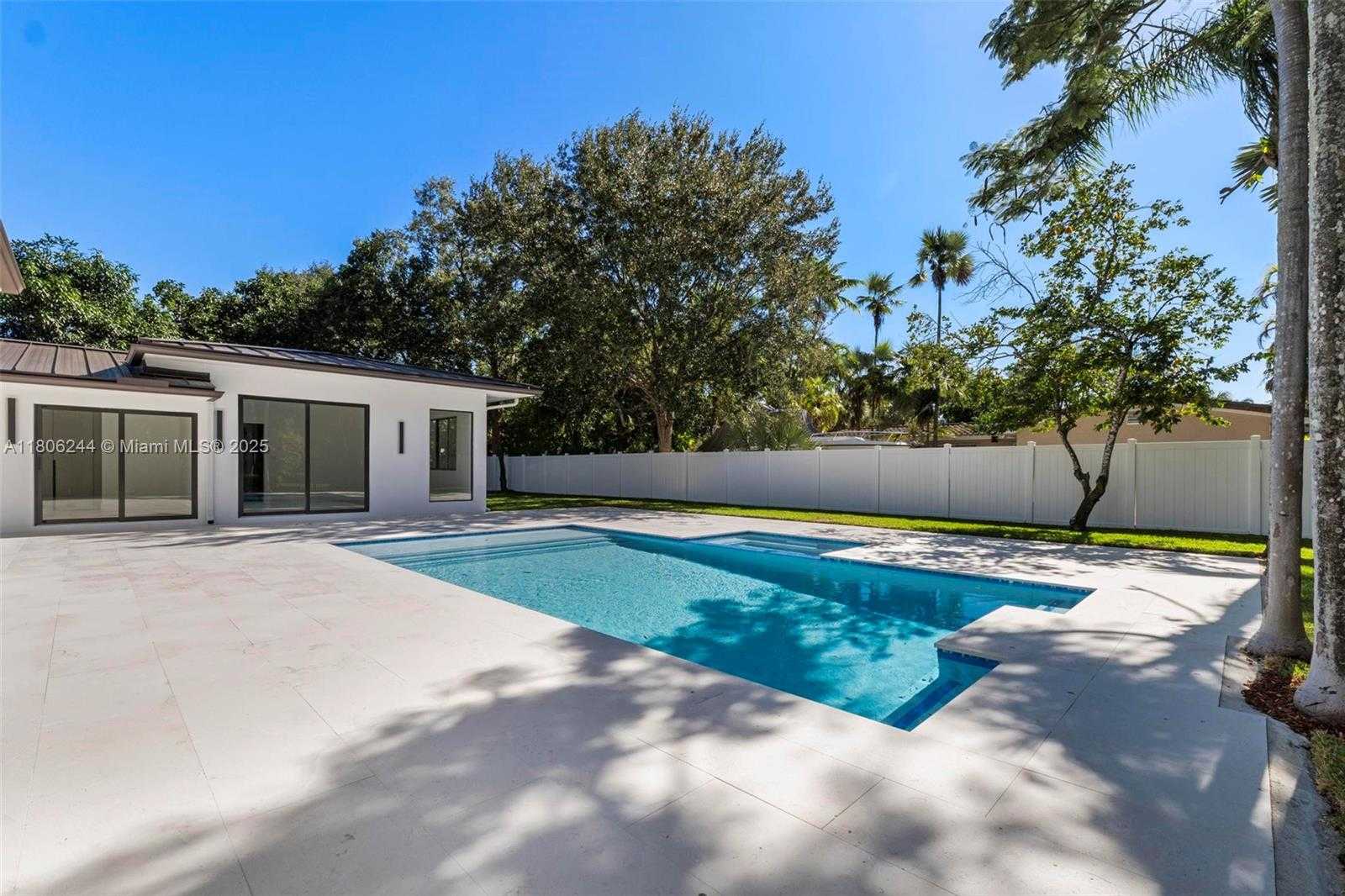 Small Image of 7530 SOUTH WEST 134TH ST, Pinecrest Number 53