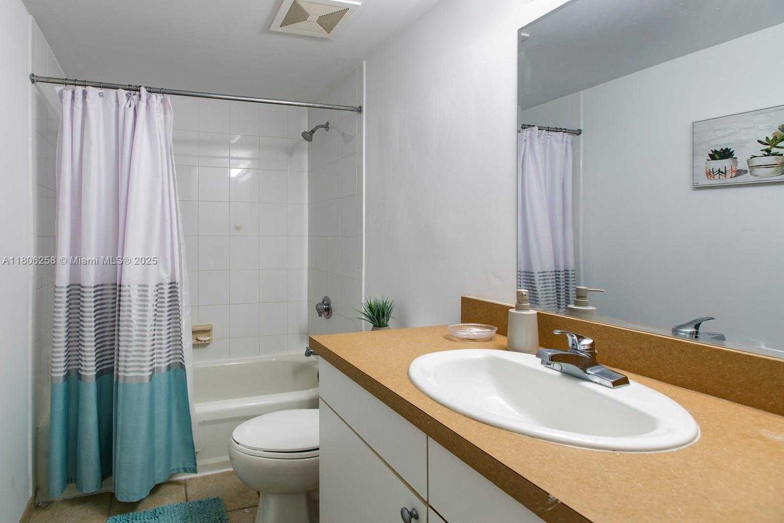 Small Image of 1250 SOUTH MIAMI AVE #904, Miami Number 14