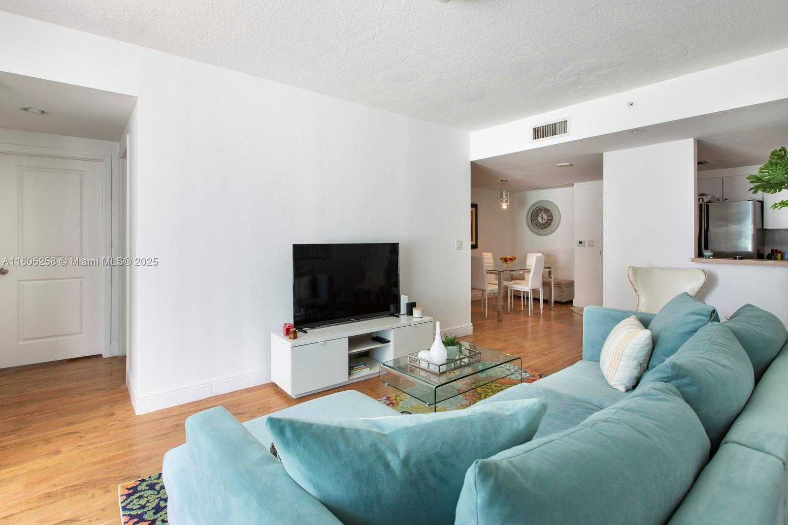 Small Image of 1250 SOUTH MIAMI AVE #904, Miami Number 7