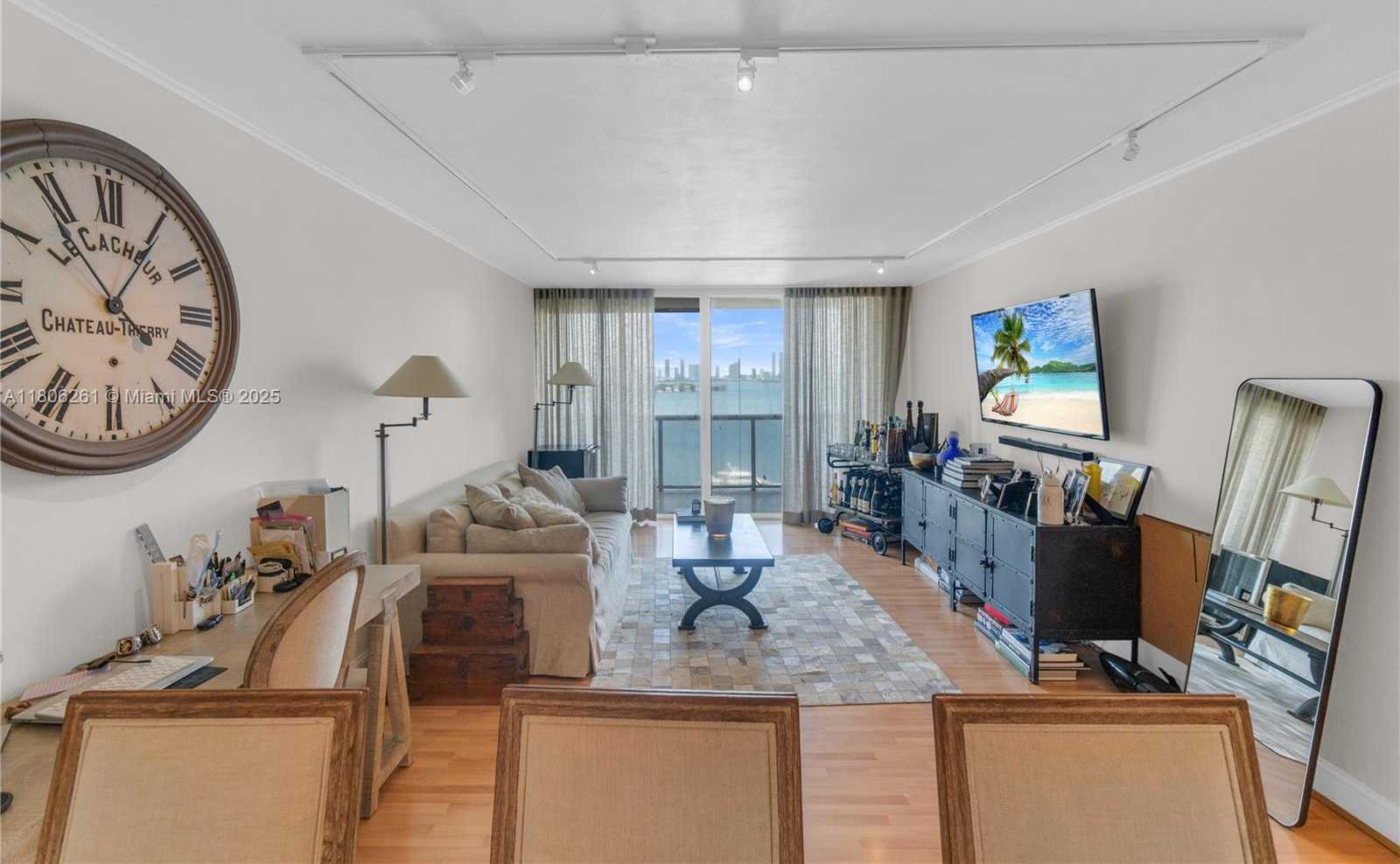 Small Image of 1900 SUNSET HARBOUR DR #1206, Miami Beach Number 11