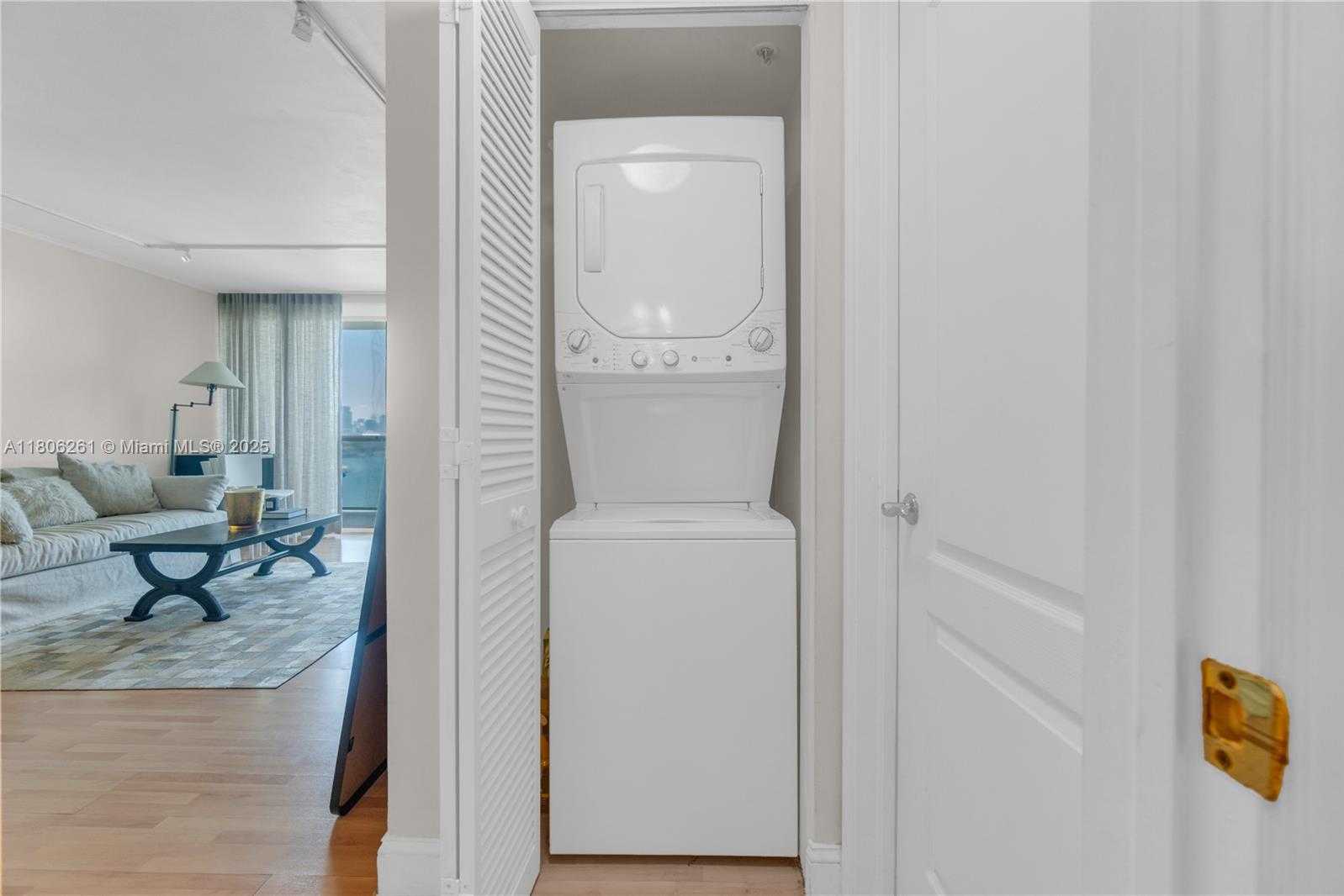 Small Image of 1900 SUNSET HARBOUR DR #1206, Miami Beach Number 20