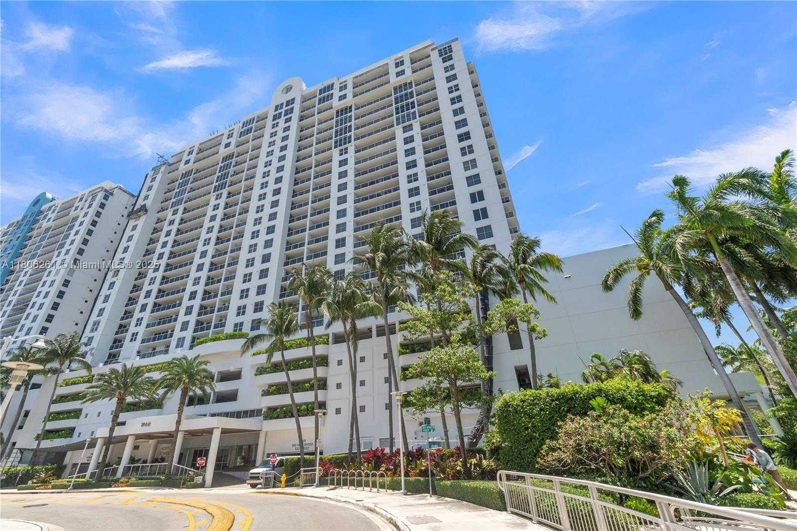 Small Image of 1900 SUNSET HARBOUR DR #1206, Miami Beach Number 3