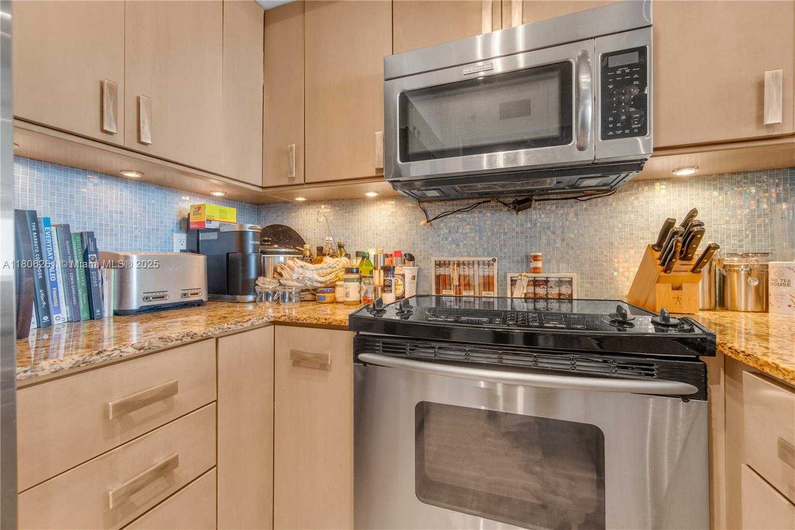 Small Image of 1900 SUNSET HARBOUR DR #1206, Miami Beach Number 6