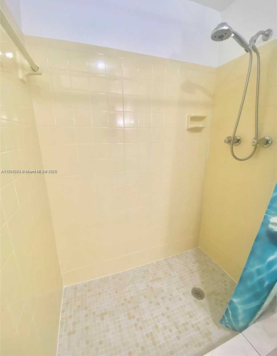 Small Image of 232 NORTH EAST 12TH AVE #207, Hallandale Beach Number 18