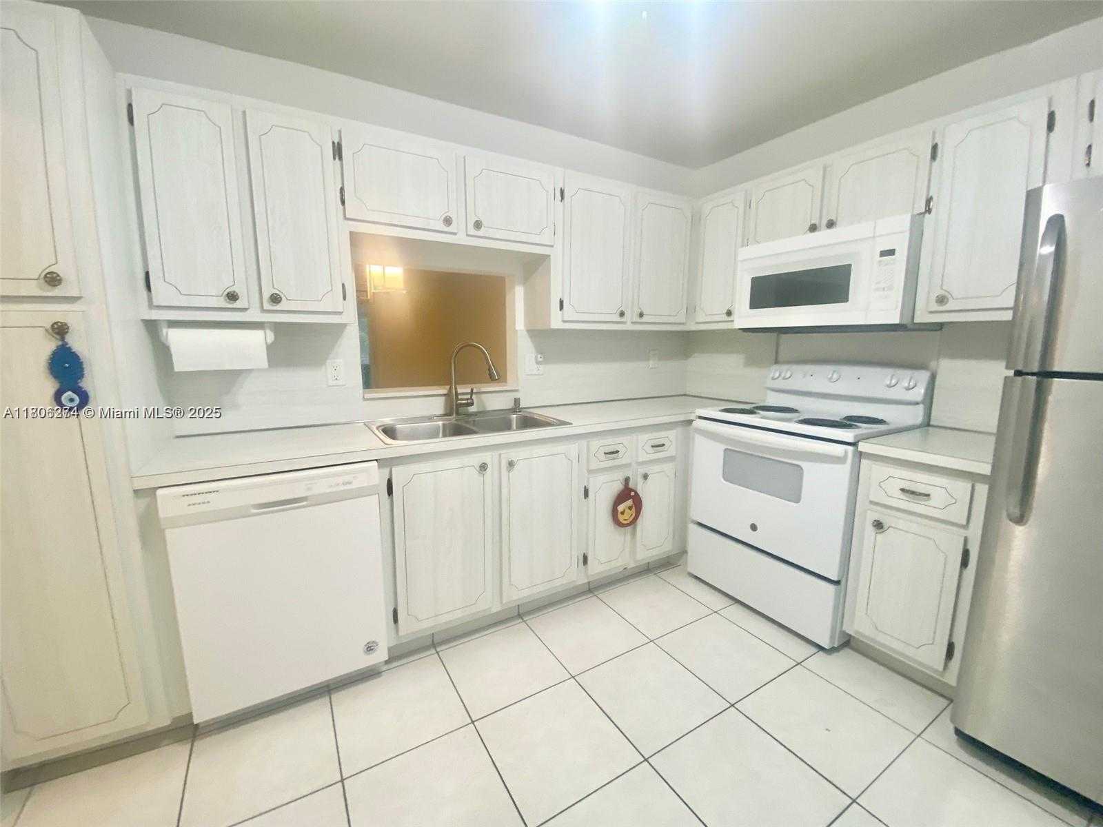 Small Image of 232 NORTH EAST 12TH AVE #207, Hallandale Beach Number 5