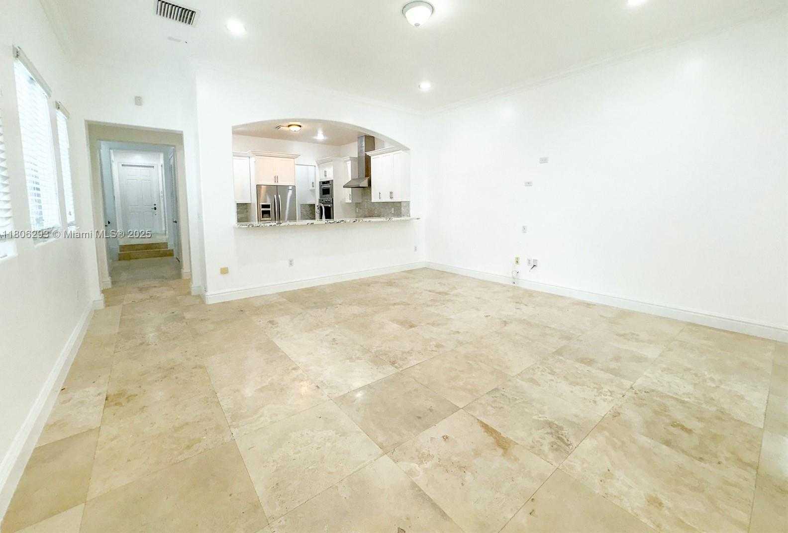 Small Image of 10170 SOUTH WEST 75TH PL, Pinecrest Number 13