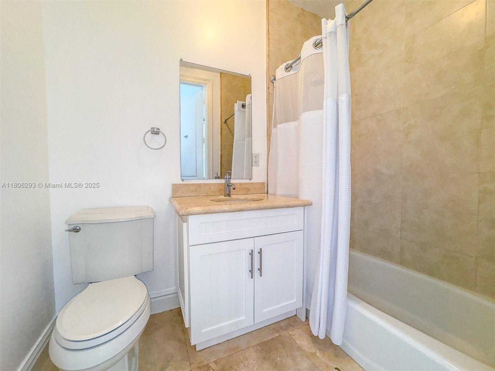 Small Image of 10170 SOUTH WEST 75TH PL, Pinecrest Number 16