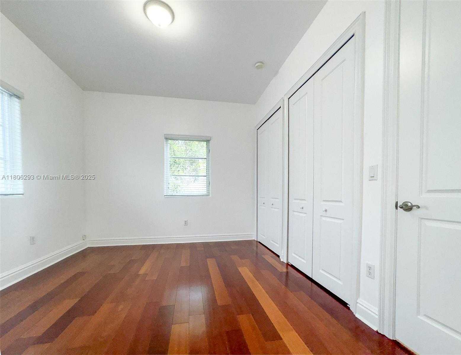 Small Image of 10170 SOUTH WEST 75TH PL, Pinecrest Number 28