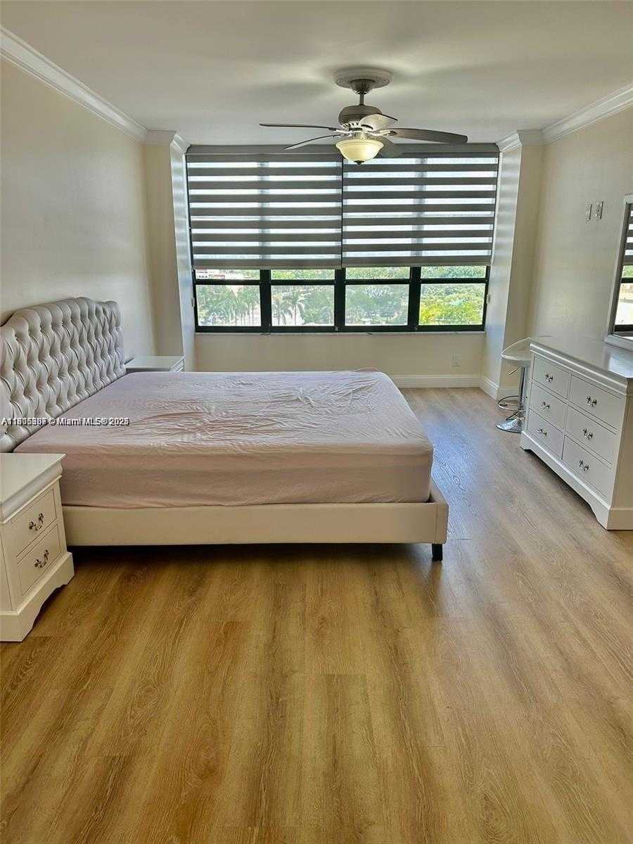 Small Image of 600 THREE ISLANDS BLVD #703, Hallandale Beach Number 13