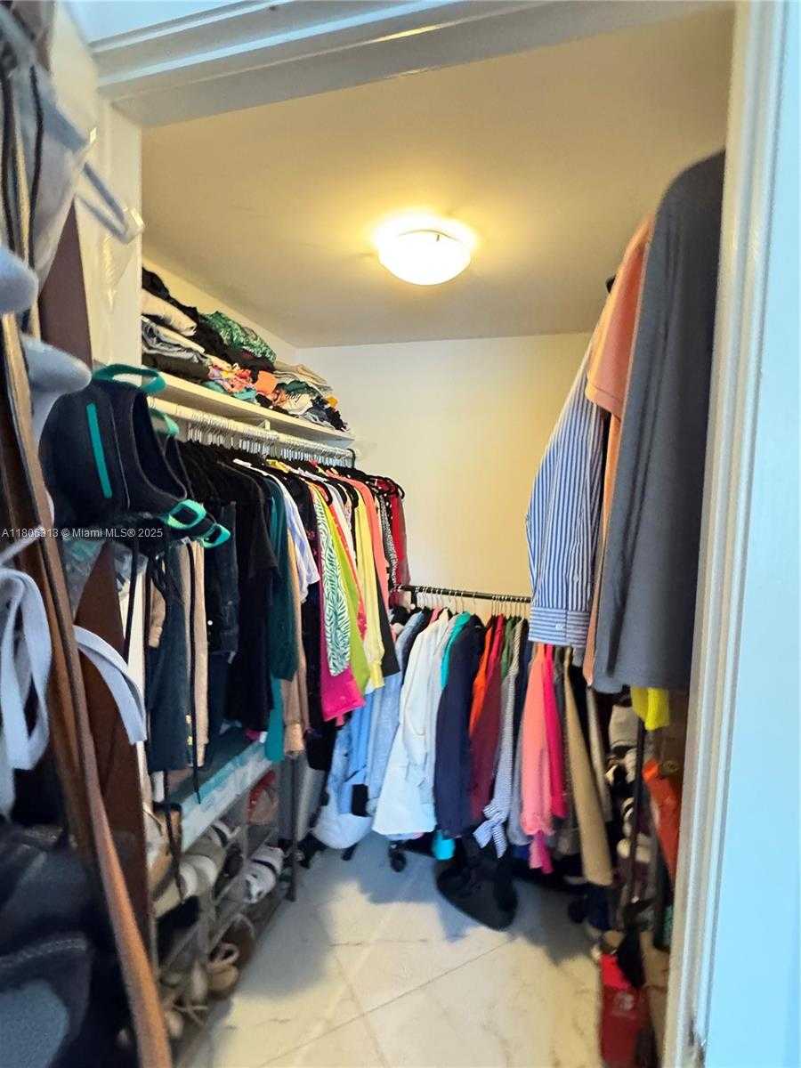 Small Image of 9701 FONTAINEBLEAU BLVD #C104, Miami Number 23