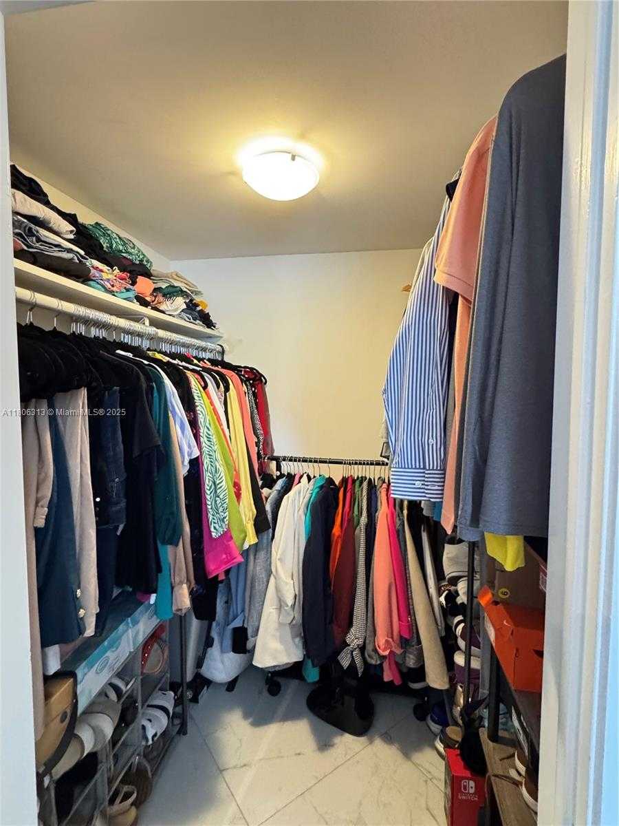 Small Image of 9701 FONTAINEBLEAU BLVD #C104, Miami Number 24