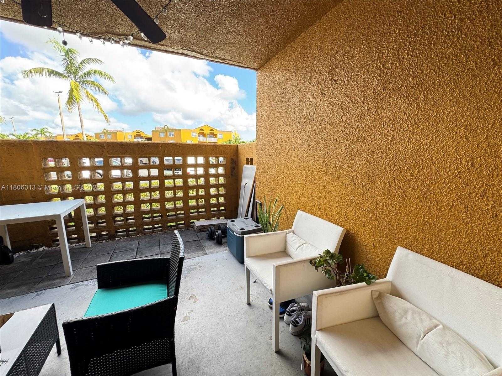 Small Image of 9701 FONTAINEBLEAU BLVD #C104, Miami Number 30