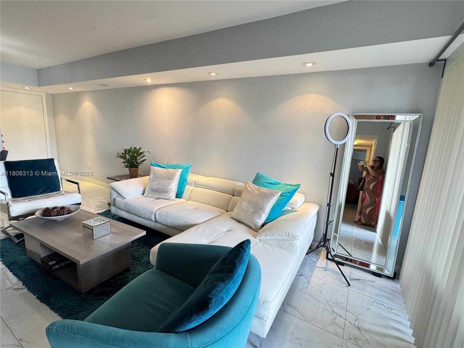 Small Image of 9701 FONTAINEBLEAU BLVD #C104, Miami Number 8