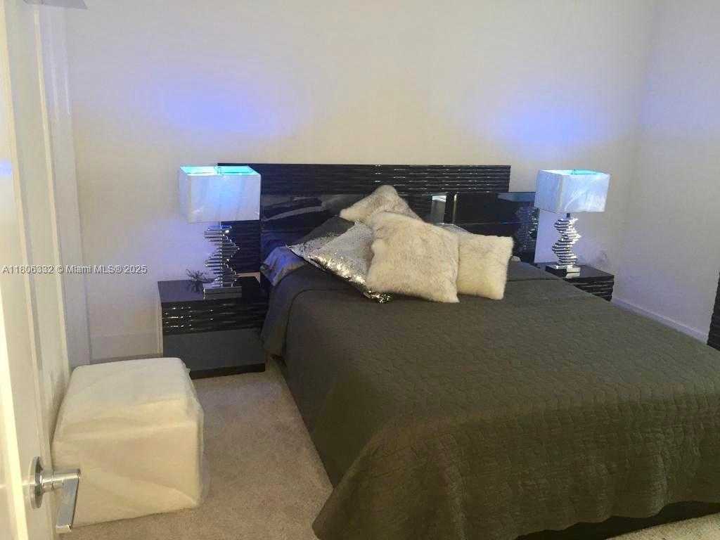 Small Image of 6660 NORTH WEST 105TH CT #6660, Doral Number 19