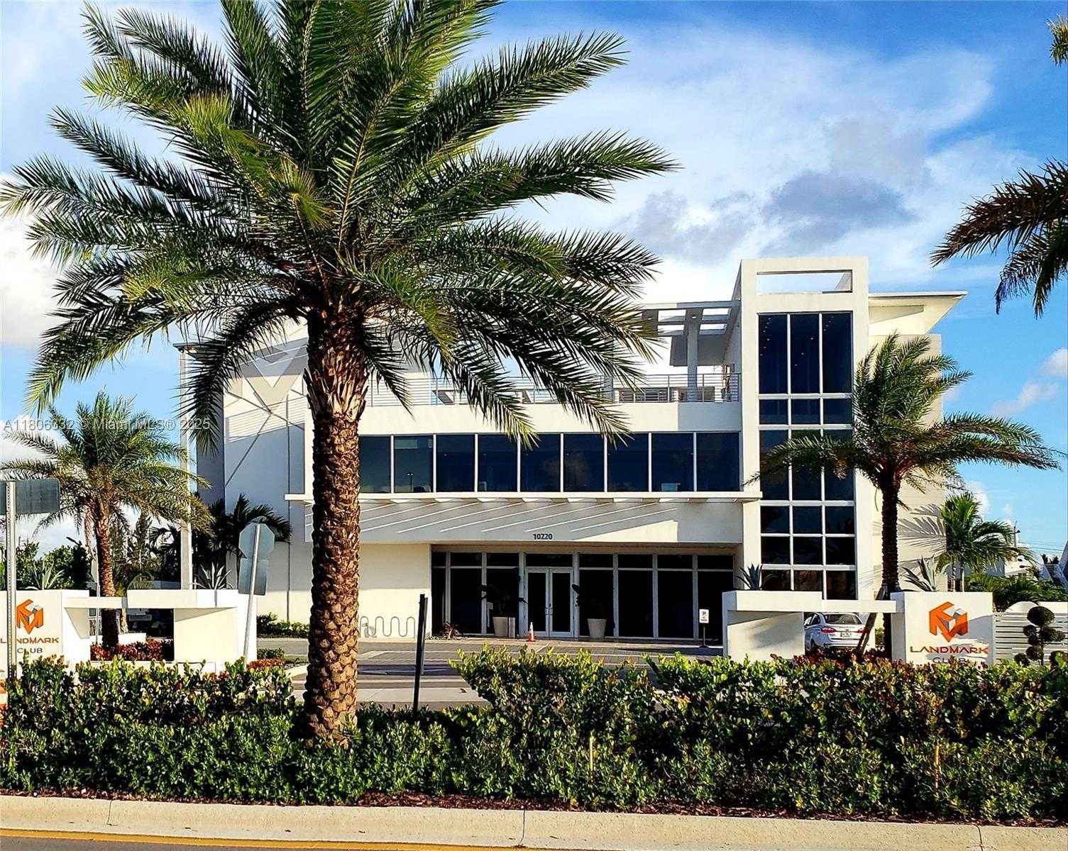 Small Image of 6660 NORTH WEST 105TH CT #6660, Doral Number 26