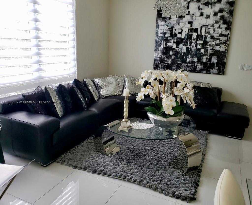 Small Image of 6660 NORTH WEST 105TH CT #6660, Doral Number 7