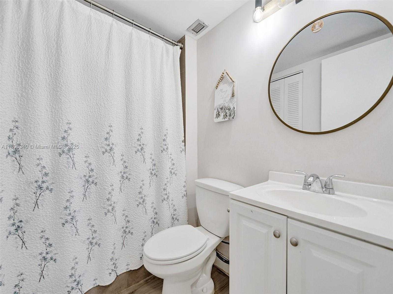 Small Image of 1351 NORTH EAST MIAMI GARDENS DR #203E, Miami Number 11