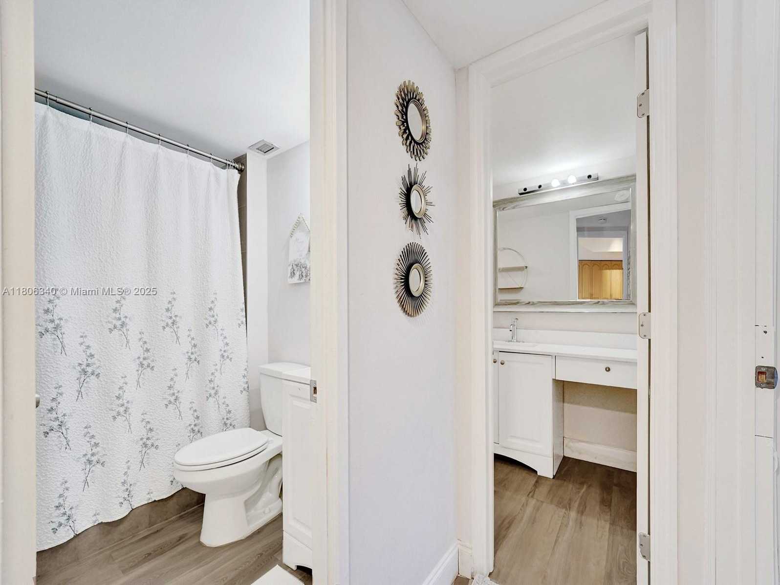 Small Image of 1351 NORTH EAST MIAMI GARDENS DR #203E, Miami Number 12