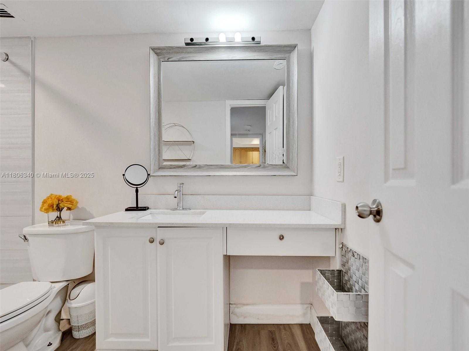 Small Image of 1351 NORTH EAST MIAMI GARDENS DR #203E, Miami Number 13