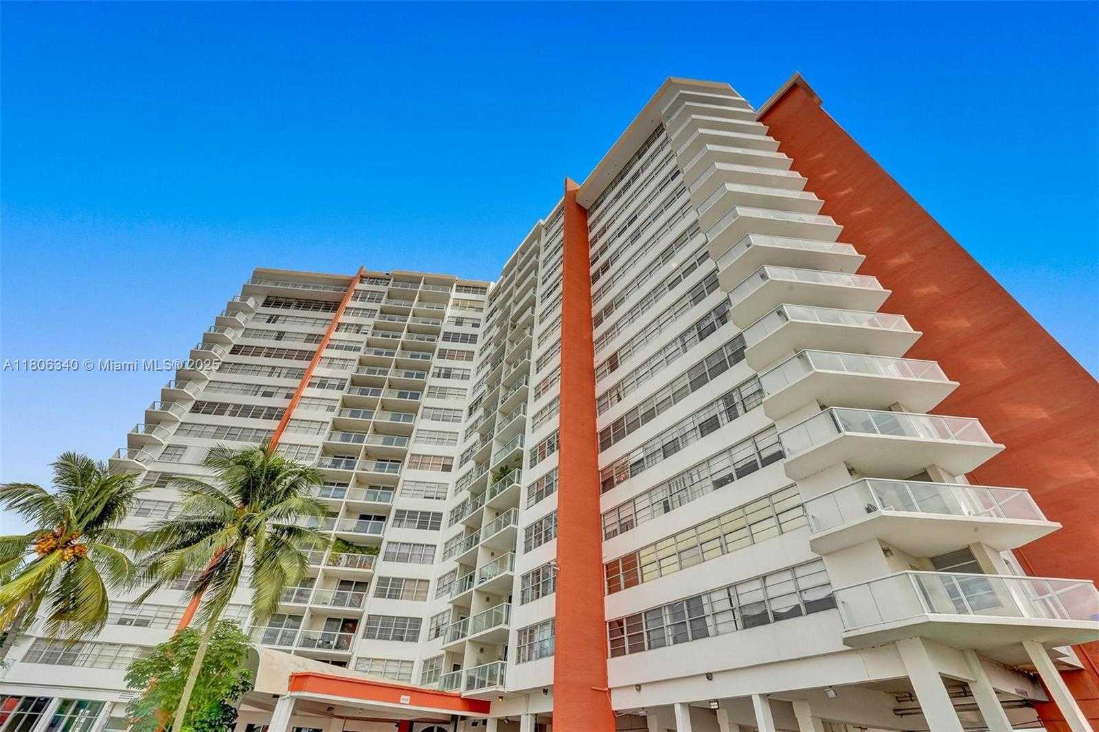 Small Image of 1351 NORTH EAST MIAMI GARDENS DR #203E, Miami Number 22