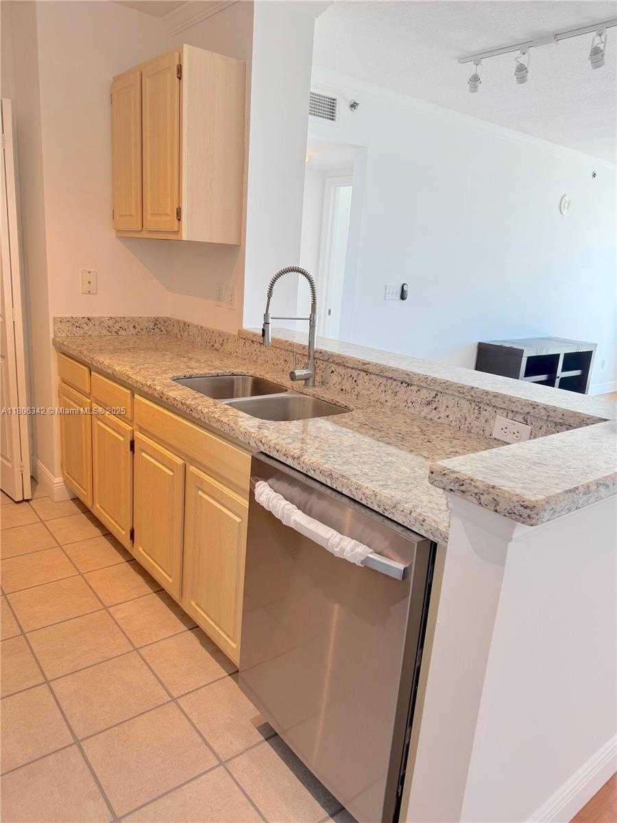 Small Image of 2665 SOUTH WEST 37TH AVE #1408, Miami Number 10