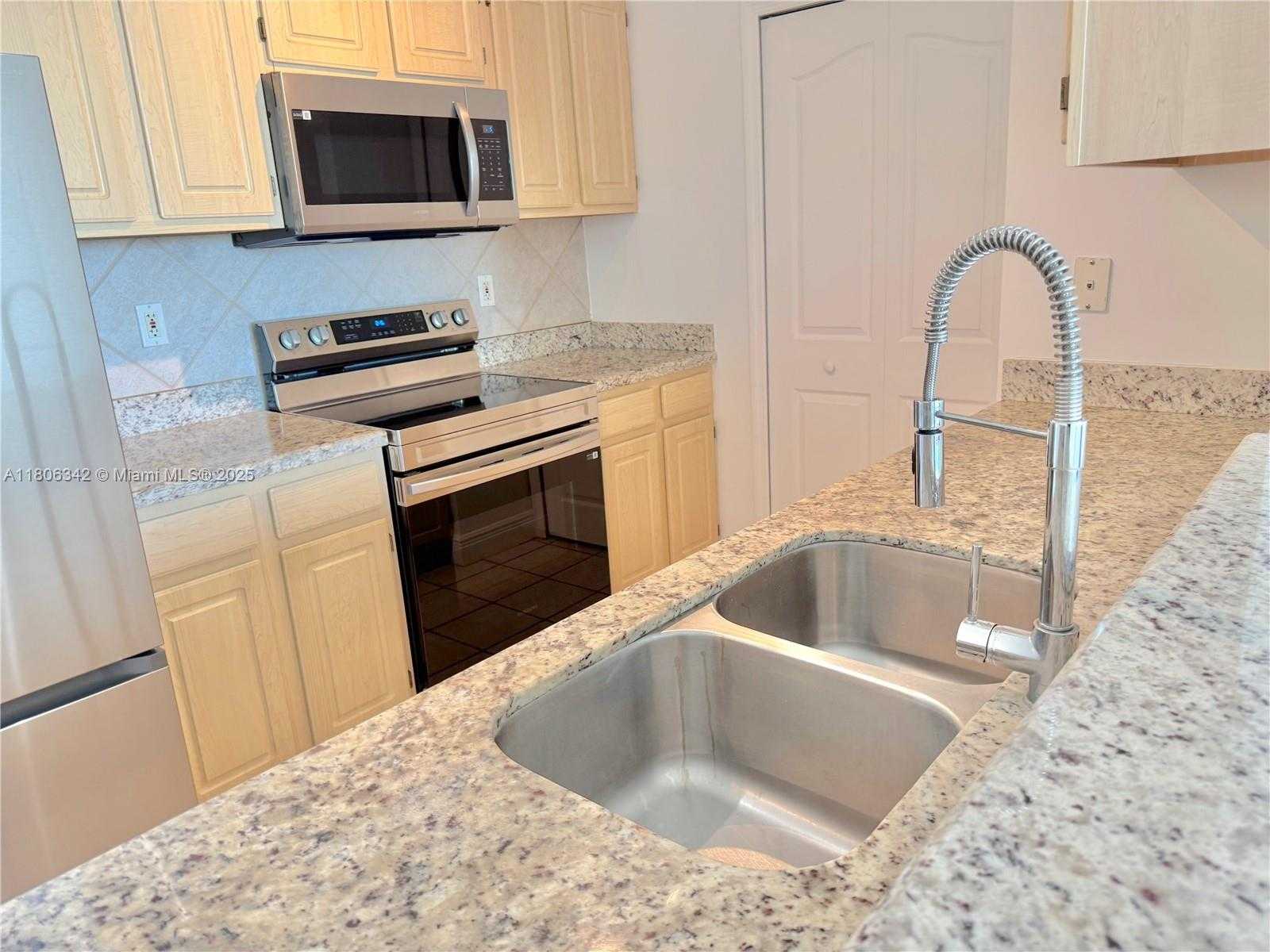 Small Image of 2665 SOUTH WEST 37TH AVE #1408, Miami Number 13