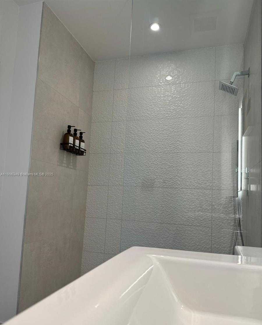 Small Image of 239 SOUTH WEST 9TH ST #1901, Miami Number 14