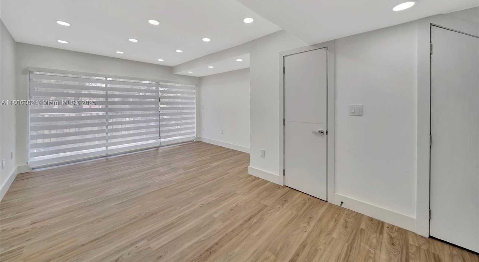 Small Image of 245 NORTH WEST 109TH AVE #211, Miami Number 11