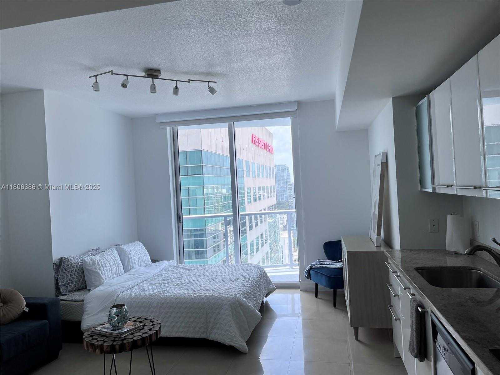 Small Image of 185 SOUTH WEST 7TH ST #2706, Miami Number 5